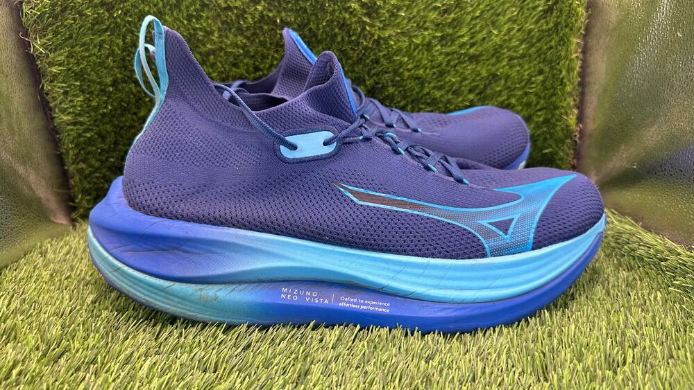 Mizuno Neo Vista J1GC243401 Athletic Sneaker Men's 13 Blue Mesh Sports Running